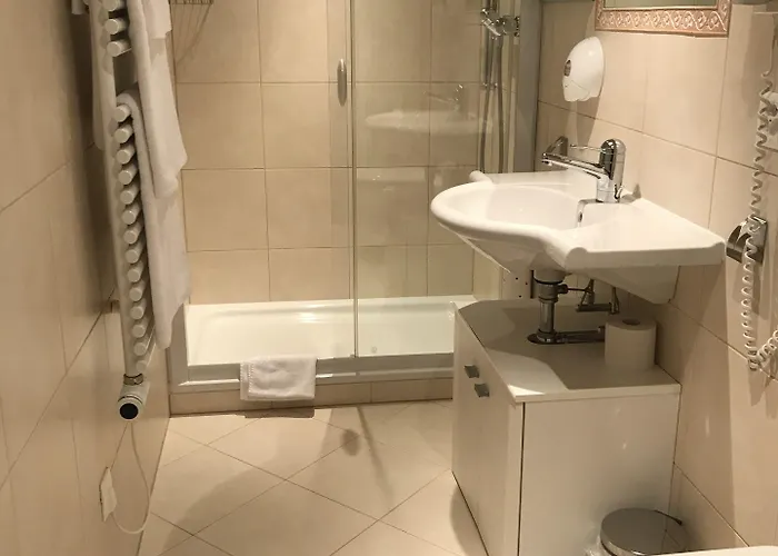 Han/Misafirhane De 3*