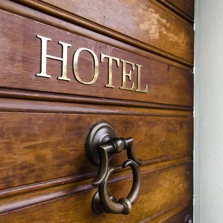 Πανδοχείο De 3*