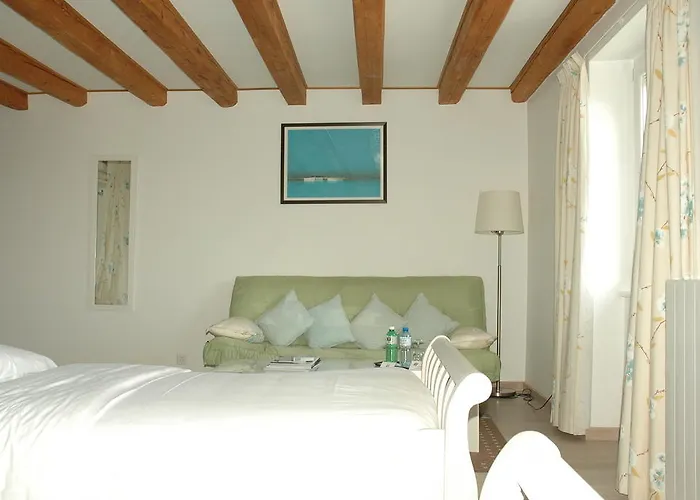 Mini-hôtel De Dully